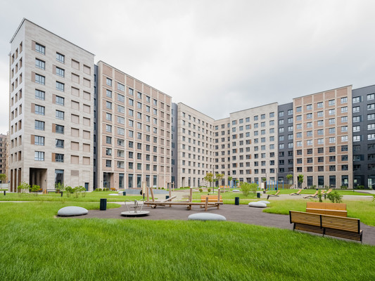 Продам трехкомнатную (3-комн.) квартиру, Луговая ул, 3, Заречье рп