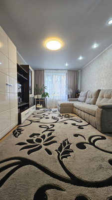 Продам двухкомнатную (2-комн.) квартиру, Чапаева ул, 30, Октябрьский г