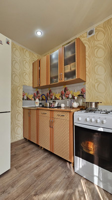 Продам двухкомнатную (2-комн.) квартиру, Чапаева ул, 30, Октябрьский г