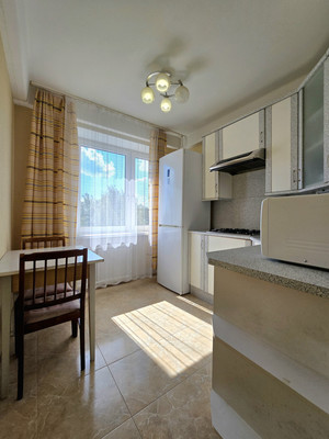 Продам трехкомнатную (3-комн.) квартиру, Ленинградская ул, 13, Всеволожск г