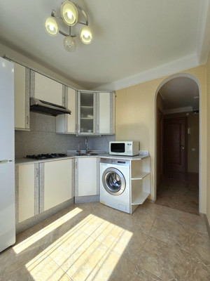 Продам трехкомнатную (3-комн.) квартиру, Ленинградская ул, 13, Всеволожск г