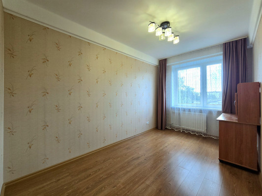 Продам трехкомнатную (3-комн.) квартиру, Ленинградская ул, 13, Всеволожск г