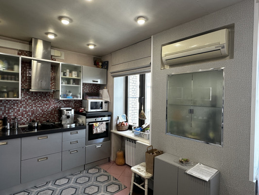 Продам трехкомнатную (3-комн.) квартиру, Нахимовский пр-кт, 22, Москва г