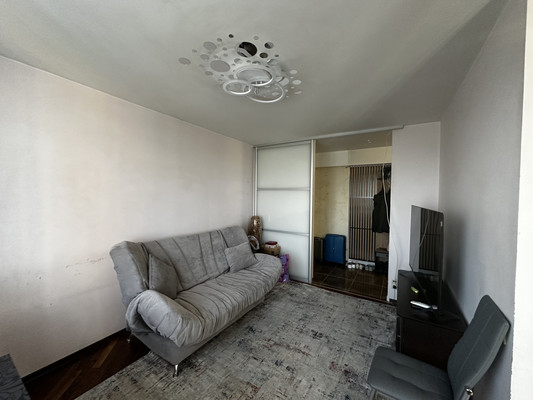 Продам трехкомнатную (3-комн.) квартиру, Нахимовский пр-кт, 22, Москва г