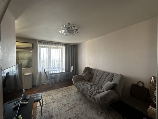 Продам трехкомнатную (3-комн.) квартиру, Нахимовский пр-кт, 22, Москва г