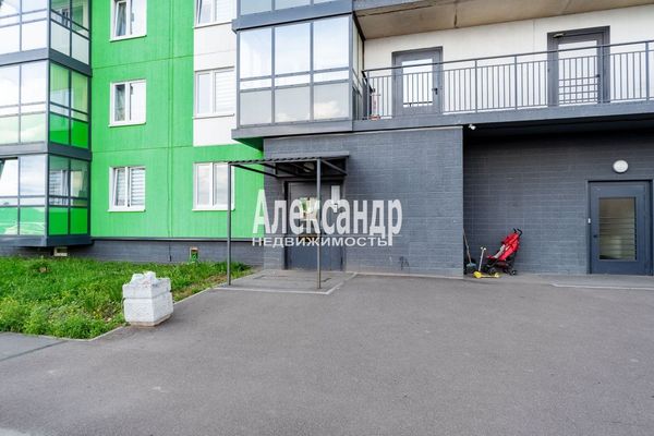 Продам однокомнатную (1-комн.) квартиру, Десантника Вадима Чугунова б-р, 5, Новогорелово п