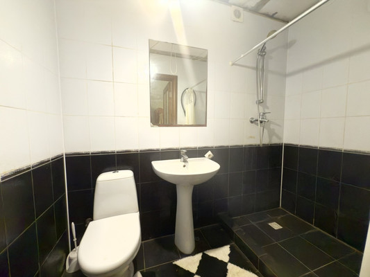 Продам двухкомнатную (2-комн.) квартиру, 50а, Кленовка с