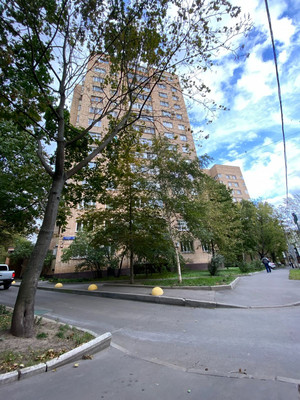 Продам двухкомнатную (2-комн.) квартиру, Верхняя ул, 6, Москва г