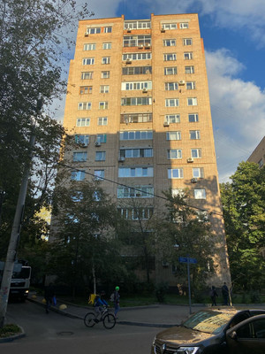 Продам двухкомнатную (2-комн.) квартиру, Верхняя ул, 6, Москва г