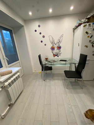 Продам двухкомнатную (2-комн.) квартиру, Верхняя ул, 6, Москва г