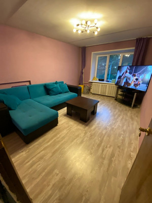 Продам двухкомнатную (2-комн.) квартиру, Верхняя ул, 6, Москва г