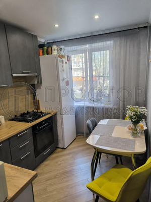 Продам трехкомнатную (3-комн.) квартиру, Лесная ул, 3, Глухово д