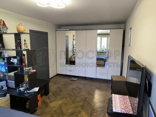 Продам трехкомнатную (3-комн.) квартиру, Лесная ул, 3, Глухово д