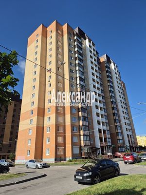 Продам однокомнатную (1-комн.) квартиру, Партизанской Славы б-р, 3, Кировск г