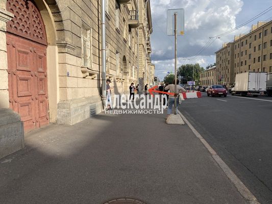 Сдам торговое помещение 30 м2, Кондратьевский пр-кт, 42, Санкт-Петербург г