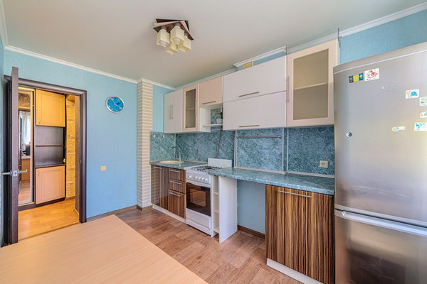 Продам двухкомнатную (2-комн.) квартиру, Радужная ул, 7, Засечное с