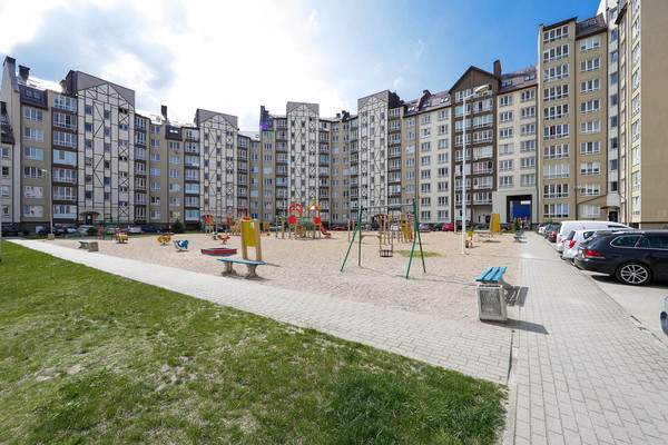 Продам двухкомнатную (2-комн.) квартиру, Весенняя ул, 1, Васильково п
