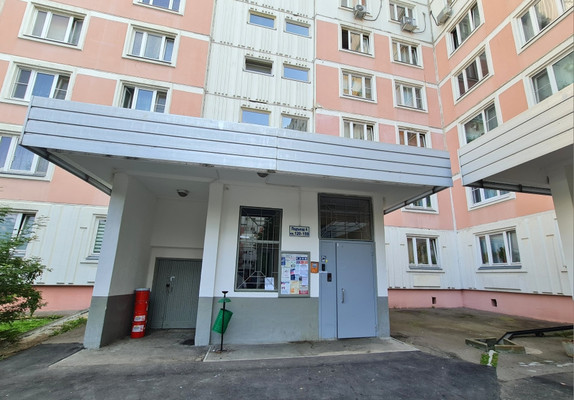 Продам трехкомнатную (3-комн.) квартиру, Южнобутовская ул, 121, Москва г