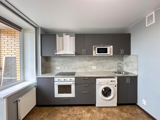Продам двухкомнатную (2-комн.) квартиру, Охтинская аллея, 10к1, Мурино п
