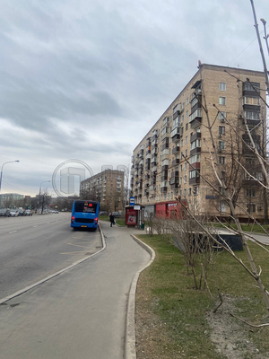 Продам коммерческое помещение 365 м2, Дербеневская наб, 13/17к2, Москва г