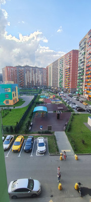 Продам двухкомнатную (2-комн.) квартиру, Зеленая ул, 12/11, Мирный п