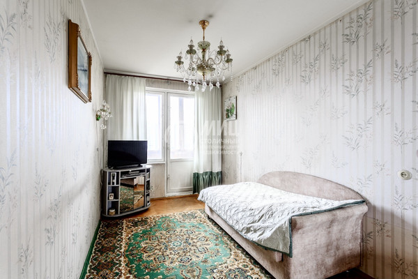 Продам трехкомнатную (3-комн.) квартиру, Дегунинская ул, 15, Москва г
