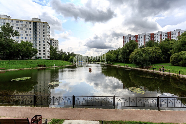 Продам трехкомнатную (3-комн.) квартиру, Дегунинская ул, 15, Москва г