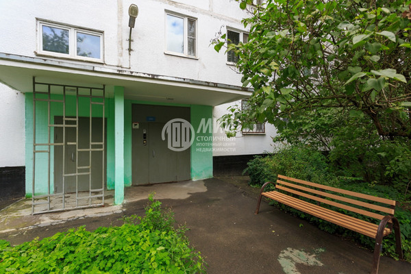 Продам трехкомнатную (3-комн.) квартиру, Дегунинская ул, 15, Москва г