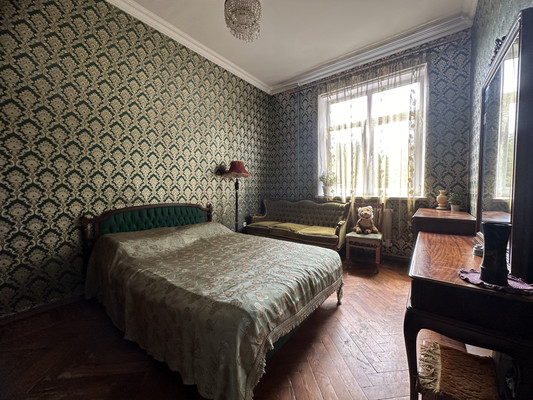 Продам трехкомнатную (3-комн.) квартиру, Чернышевского ул, 169, Нальчик г