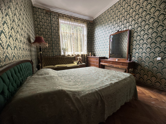 Продам трехкомнатную (3-комн.) квартиру, Чернышевского ул, 169, Нальчик г