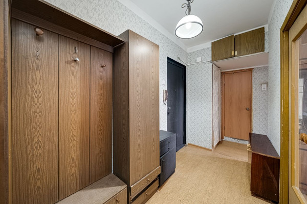 Продам двухкомнатную (2-комн.) квартиру, Дубнинская ул, 46, Москва г
