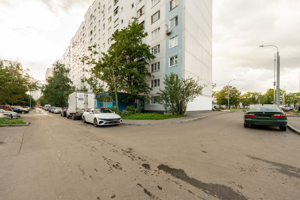 Продам двухкомнатную (2-комн.) квартиру, Дубнинская ул, 46, Москва г