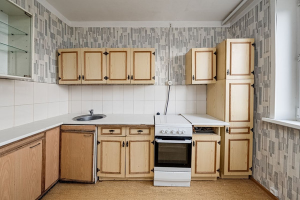Продам двухкомнатную (2-комн.) квартиру, Дубнинская ул, 46, Москва г