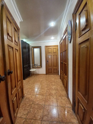 Продам трехкомнатную (3-комн.) квартиру, Кулиева пр-кт, 25, Нальчик г