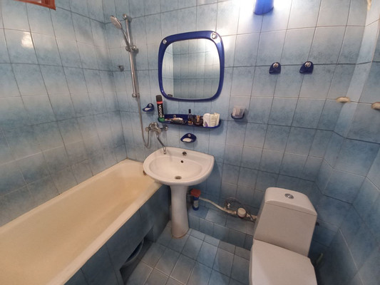 Продам трехкомнатную (3-комн.) квартиру, Кулиева пр-кт, 25, Нальчик г
