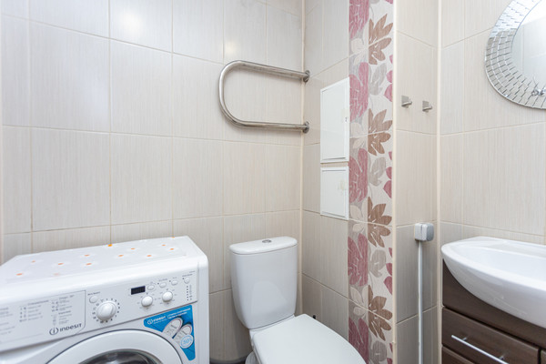 Продам однокомнатную (1-комн.) квартиру, Лухмановская ул, 24, Москва г