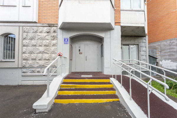 Продам однокомнатную (1-комн.) квартиру, Лухмановская ул, 24, Москва г