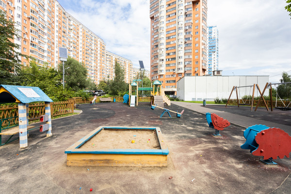 Продам однокомнатную (1-комн.) квартиру, Лухмановская ул, 24, Москва г