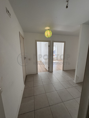 Продам двухкомнатную (2-комн.) квартиру, Полярная ул, 27к4, Москва г