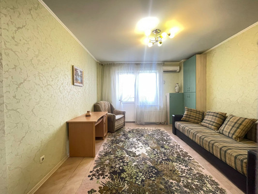 Продам трехкомнатную (3-комн.) квартиру, Кореновская ул, 15/1, Краснодар г