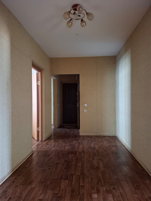 Продам трехкомнатную (3-комн.) квартиру, Маршала Казакова ул, 68к1, Санкт-Петербург г