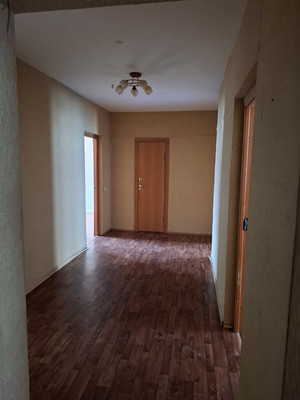 Продам трехкомнатную (3-комн.) квартиру, Маршала Казакова ул, 68к1, Санкт-Петербург г