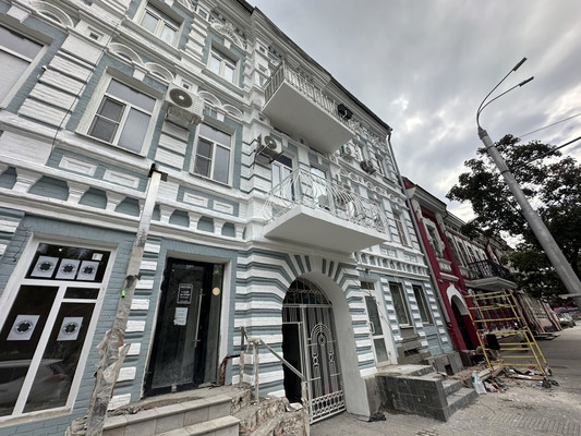 Продам двухкомнатную (2-комн.) квартиру, Большая Садовая ул, 180-182, Ростов-на-Дону г