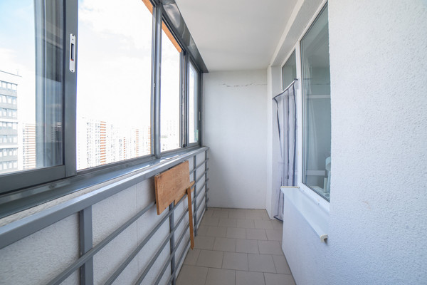 Продам однокомнатную (1-комн.) квартиру, Светлый мкр, 2, Екатеринбург г