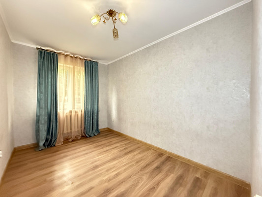 Продам двухкомнатную (2-комн.) квартиру, Хмельницкого ул, 38, Нальчик г