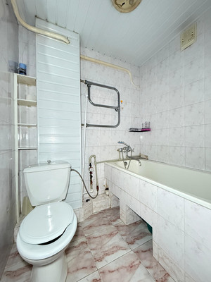 Продам двухкомнатную (2-комн.) квартиру, Хмельницкого ул, 38, Нальчик г