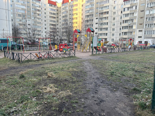 Продам комнату в 3-комн. квартире, Октябрьская ул, 81, Колпино г