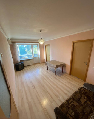 Продам трехкомнатную (3-комн.) квартиру, 2-я Краснодарская ул, 149к4, Ростов-на-Дону г