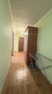 Продам трехкомнатную (3-комн.) квартиру, 35-й мкр, 29, Октябрьский г