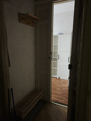 Продам комнату в 8-комн. квартире, 6-я Советская ул, 5, Санкт-Петербург г